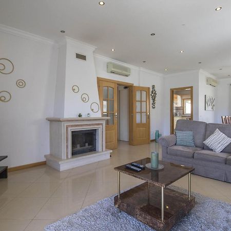 Villa Maresia Patroves Εξωτερικό φωτογραφία