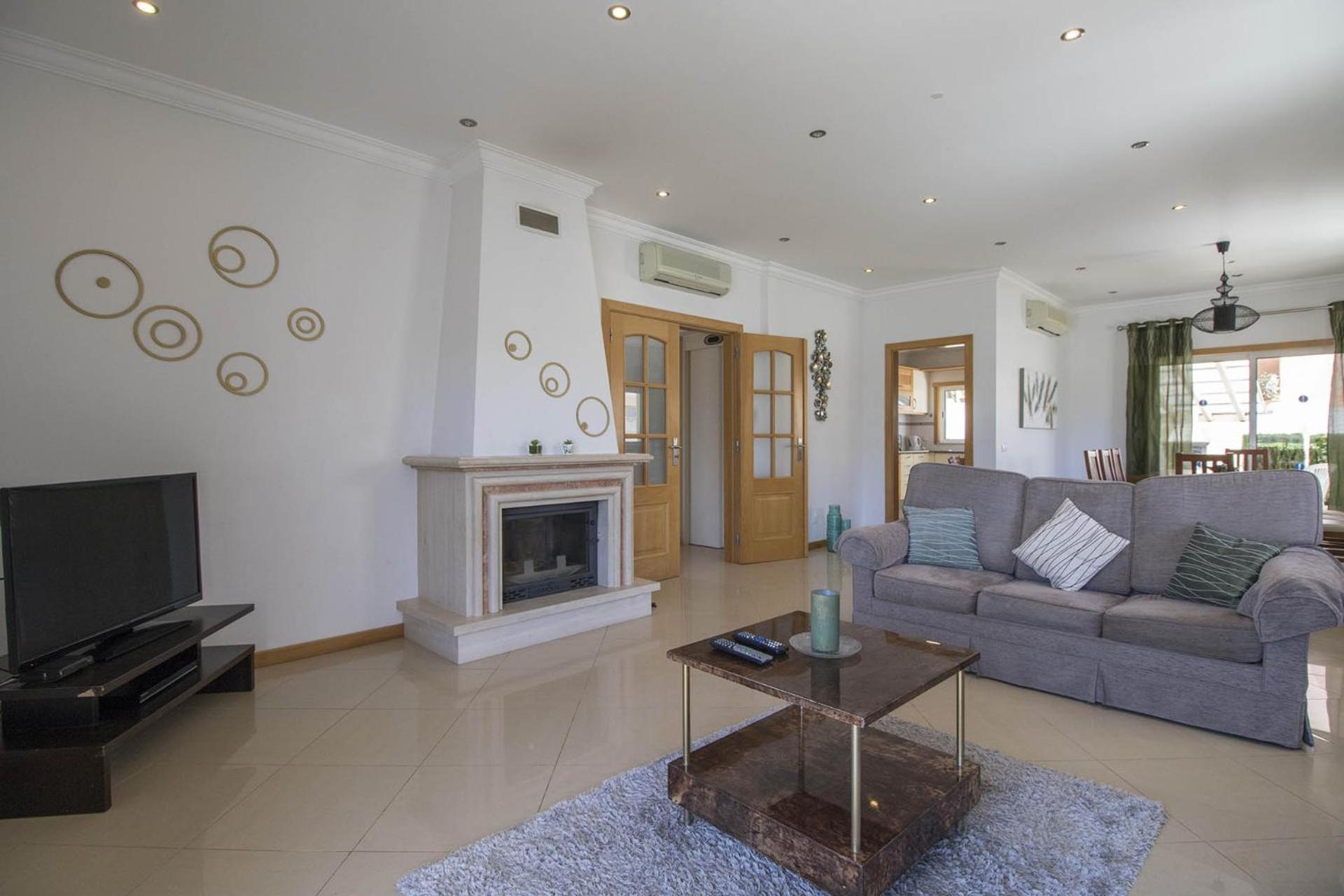 Villa Maresia Patroves Εξωτερικό φωτογραφία